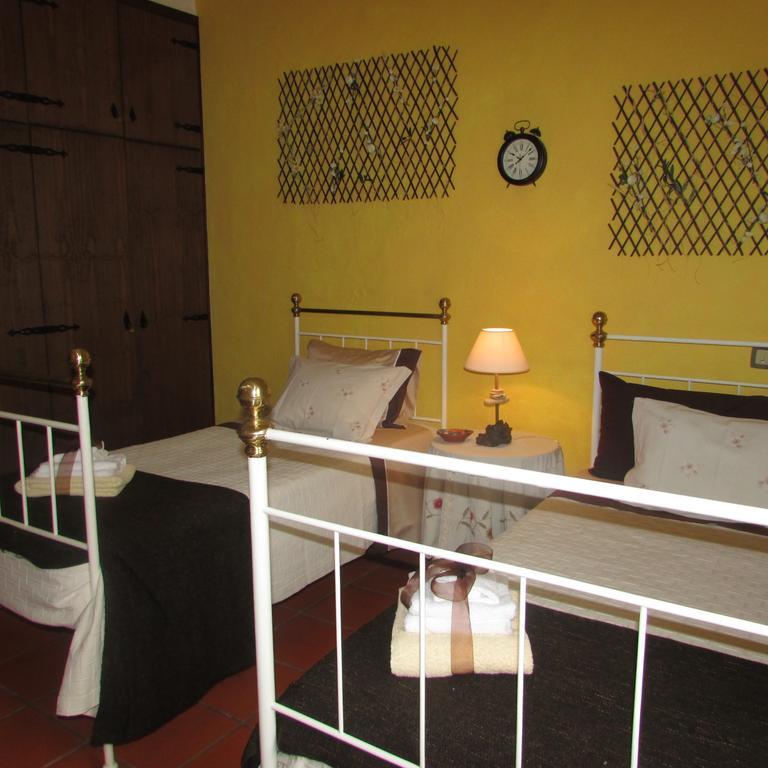 Cerca da Ponte Almodôvar Quarto foto