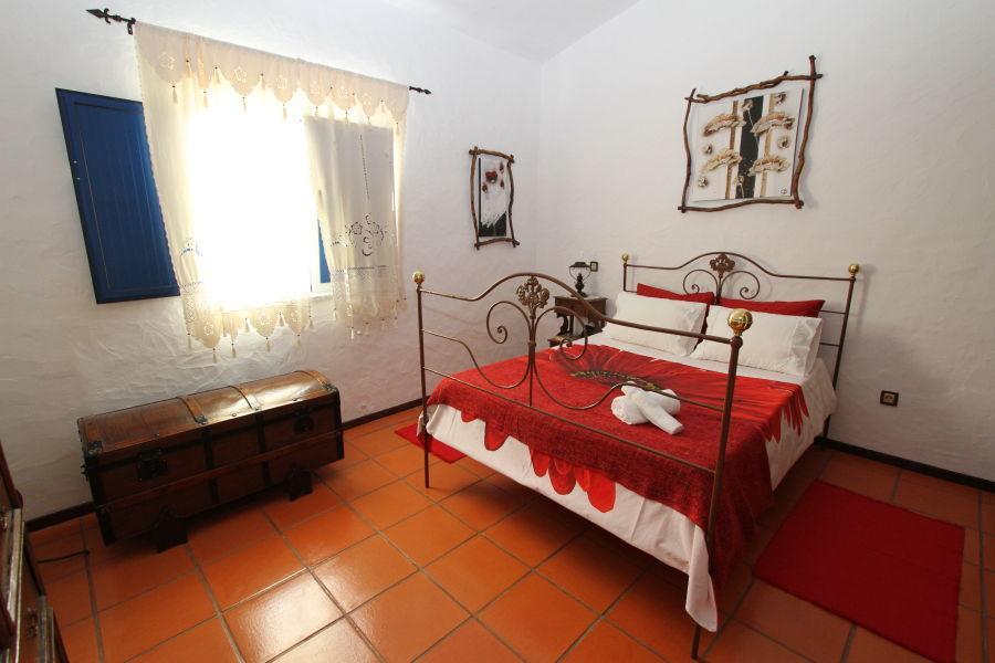 Cerca da Ponte Almodôvar Quarto foto